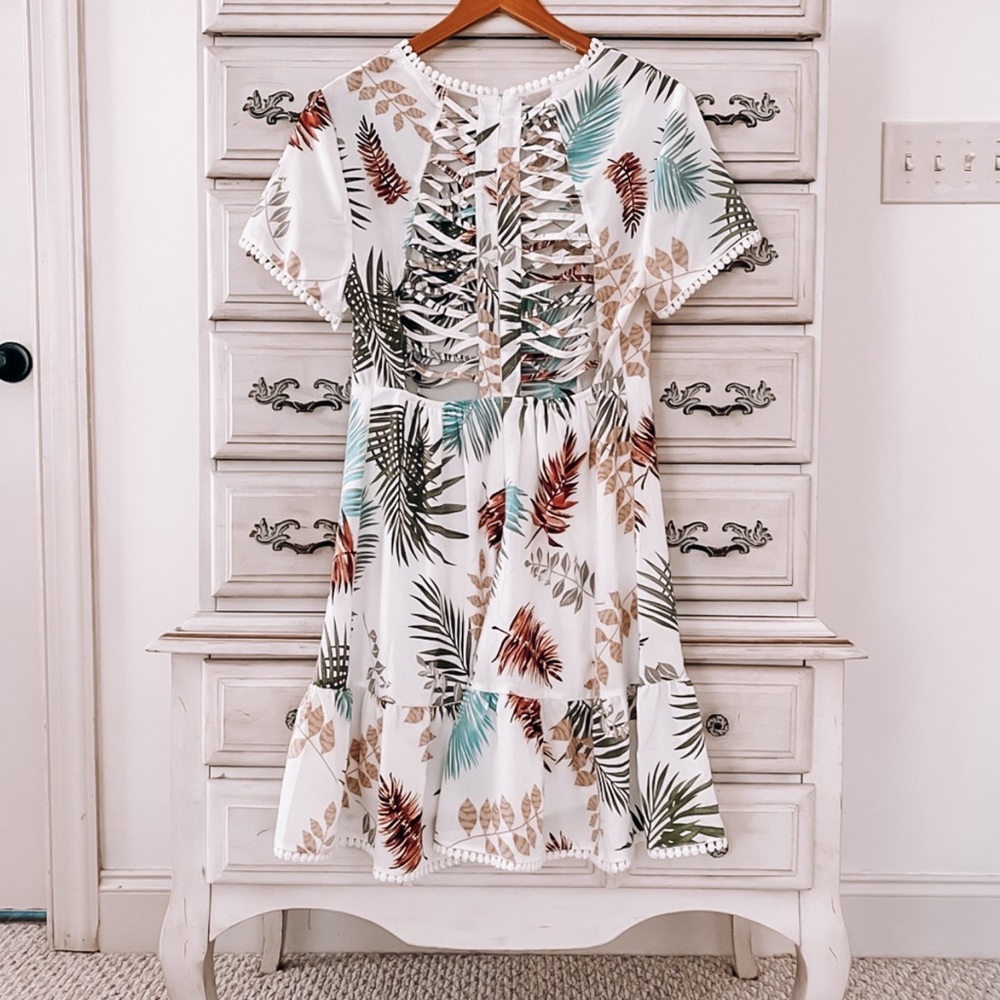 new vici palm print cutout back dress